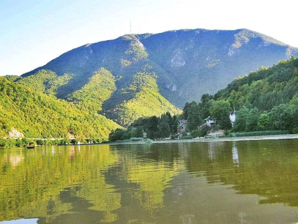 Apartament Glamping Jezero Čačak Zewnętrze zdjęcie