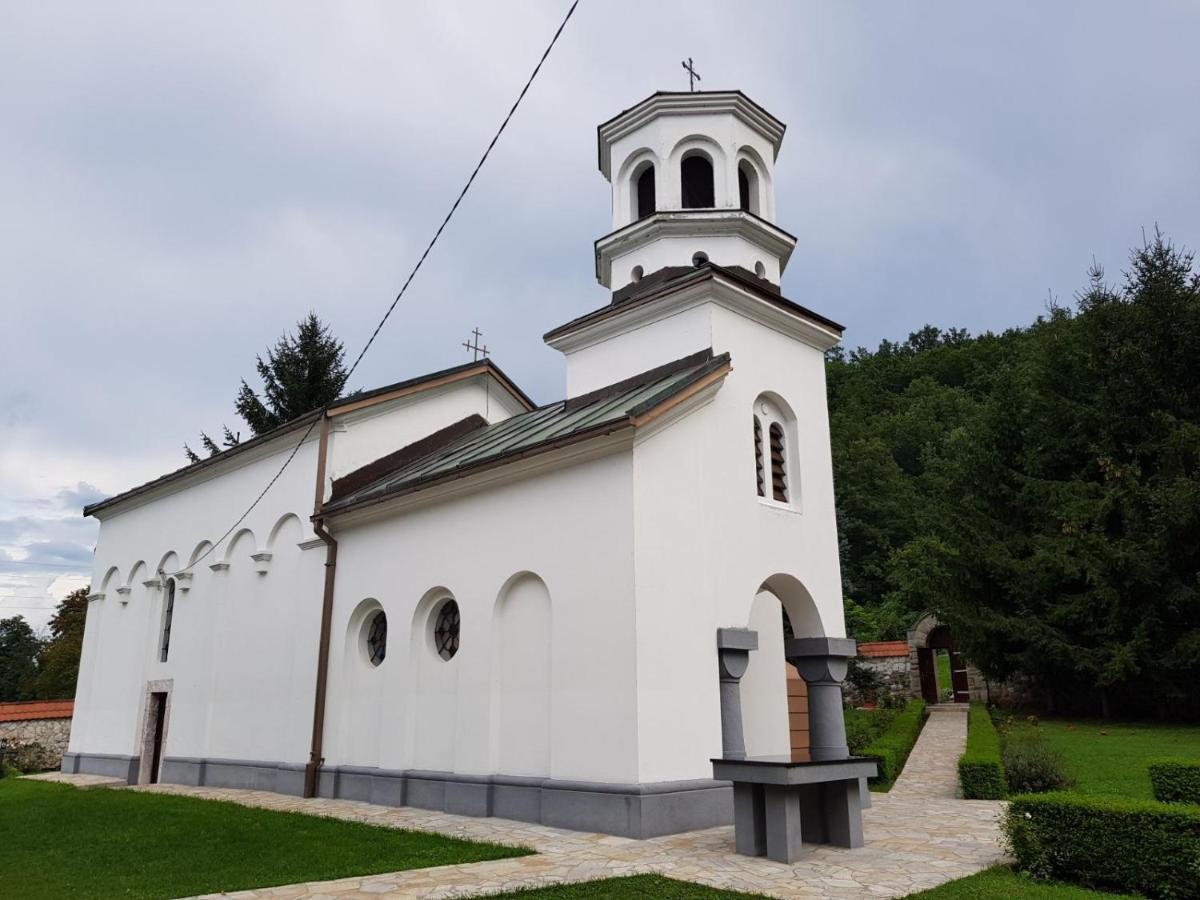 Apartament Glamping Jezero Čačak Zewnętrze zdjęcie